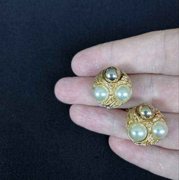 Gold and Pearl Clip On Earrings - Picture 4 of 6